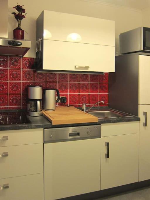 Modernes 1 Zimmer Luxusappartement Kleiner Roland Mit Parkplatz Und Balkon In Bremen Naehe Zentrum Exterior photo